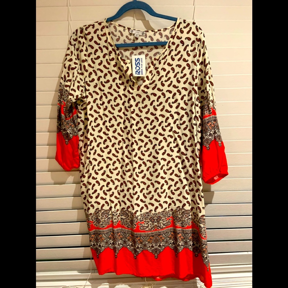 IRIS Cute dress size M, never wore